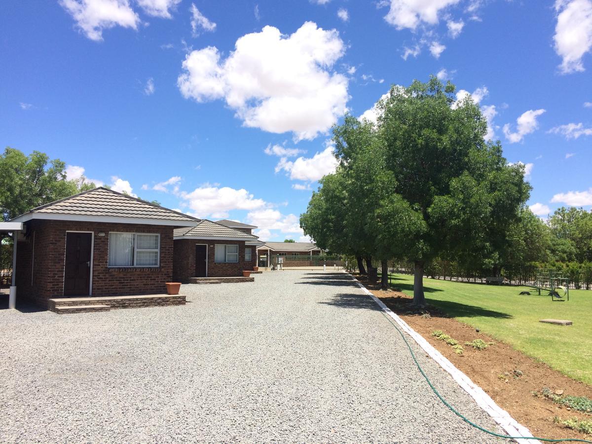 Sunset Chalets Colesberg Buitenkant foto